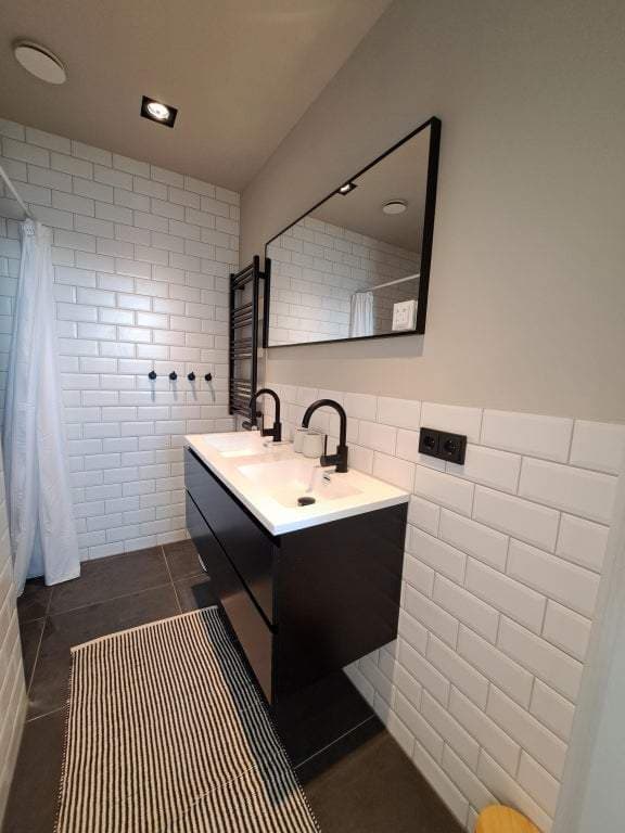 Appartement meublé Emmastraat, Roosendaal - À louer