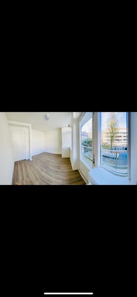 Unfurnished Room for Rent - Valentijnkade, Amsterdam