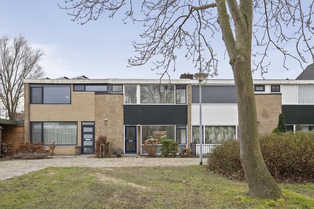 House Leeghwaterstraat, Hoofddorp - For Rent