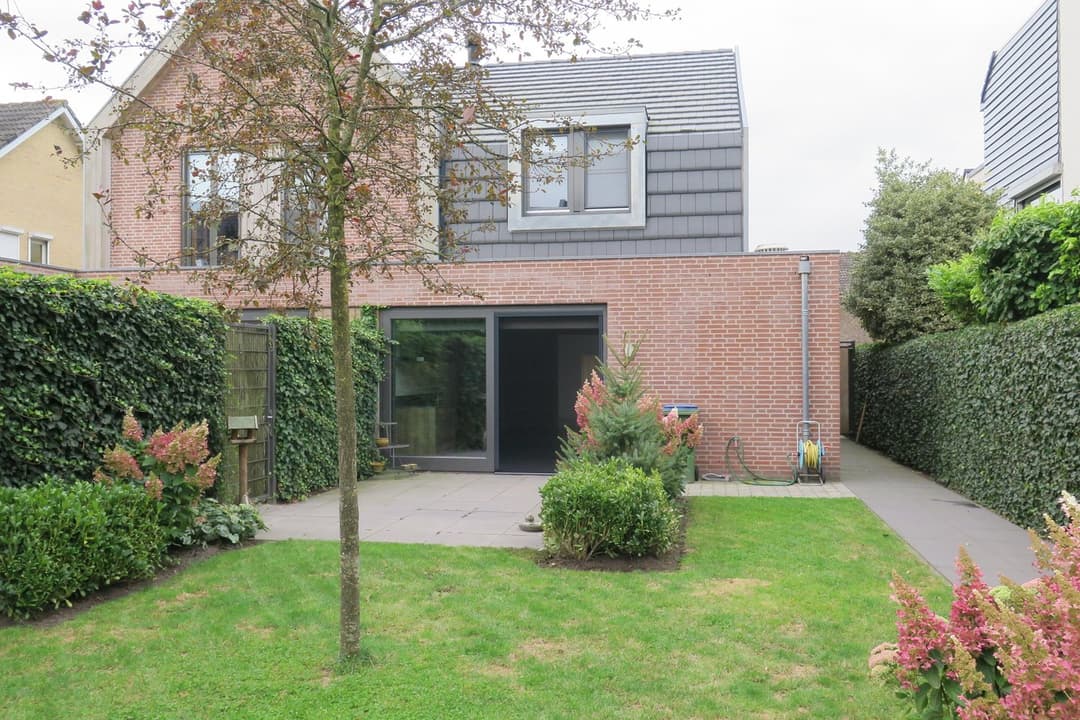 Modern Huis Monseigneur Völkerstraat 375, Kaatsheuvel - Te Huur