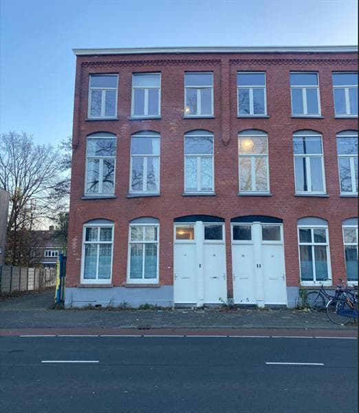 Unfurnished Apartment Wilhelminasingel, Breda - For Rent