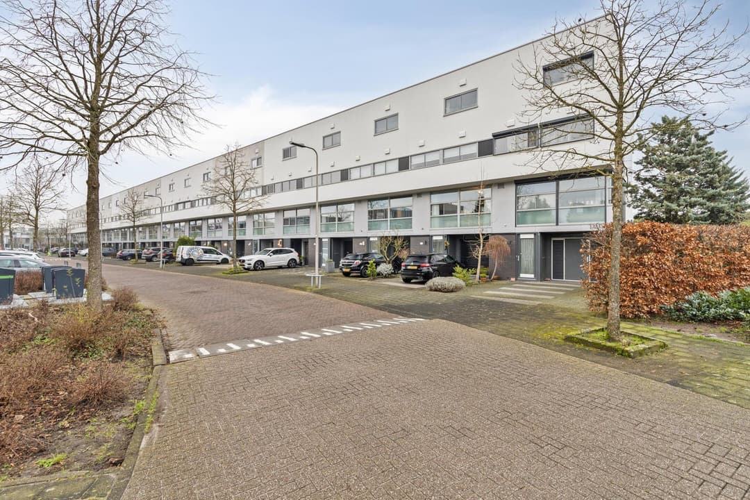 Family Home NieuwParadijsselpark 122, Capelle aan den IJssel - For Rent