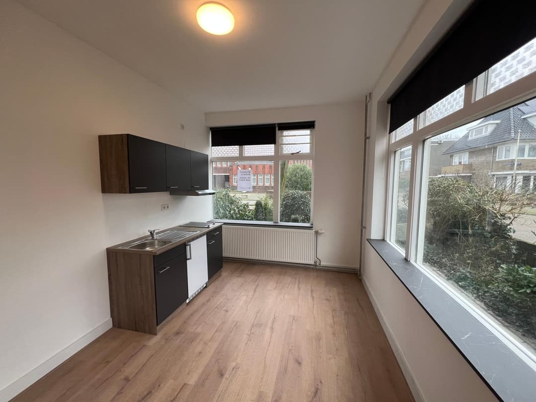 Unfurnished Room for Rent - Pelikaanstraat, Leeuwarden