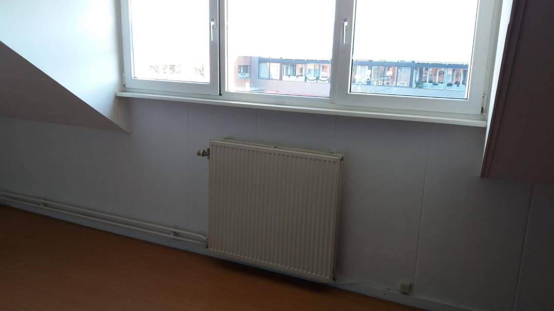 Uncarpeted Room for Rent - Ambyerstraat Noord, Maastricht