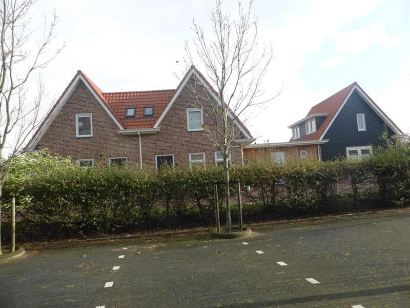 Unfurnished Apartment Charley Tooropstraat, Westkapelle - For Rent