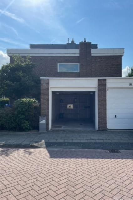 Garage for Rent on Keverberg, Amsterdam - €425/month