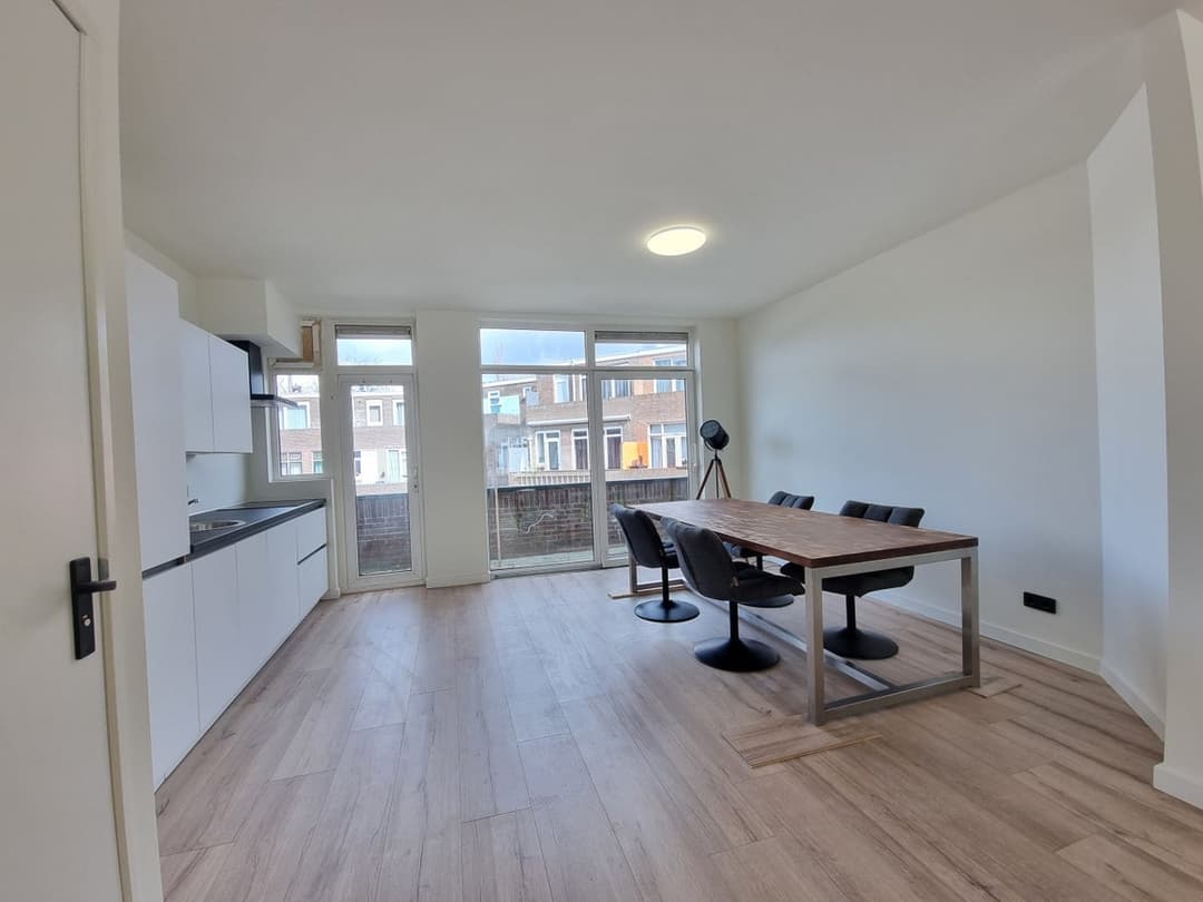 Apartamento Rotterdamsedijk, Schiedam - En Alquiler