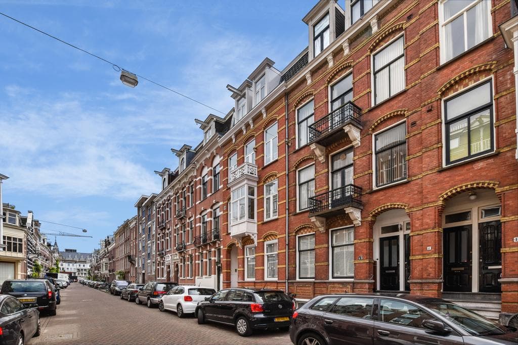 Luxury Apartment NieuwVan Eeghenstraat 43-H, Amsterdam - For Rent