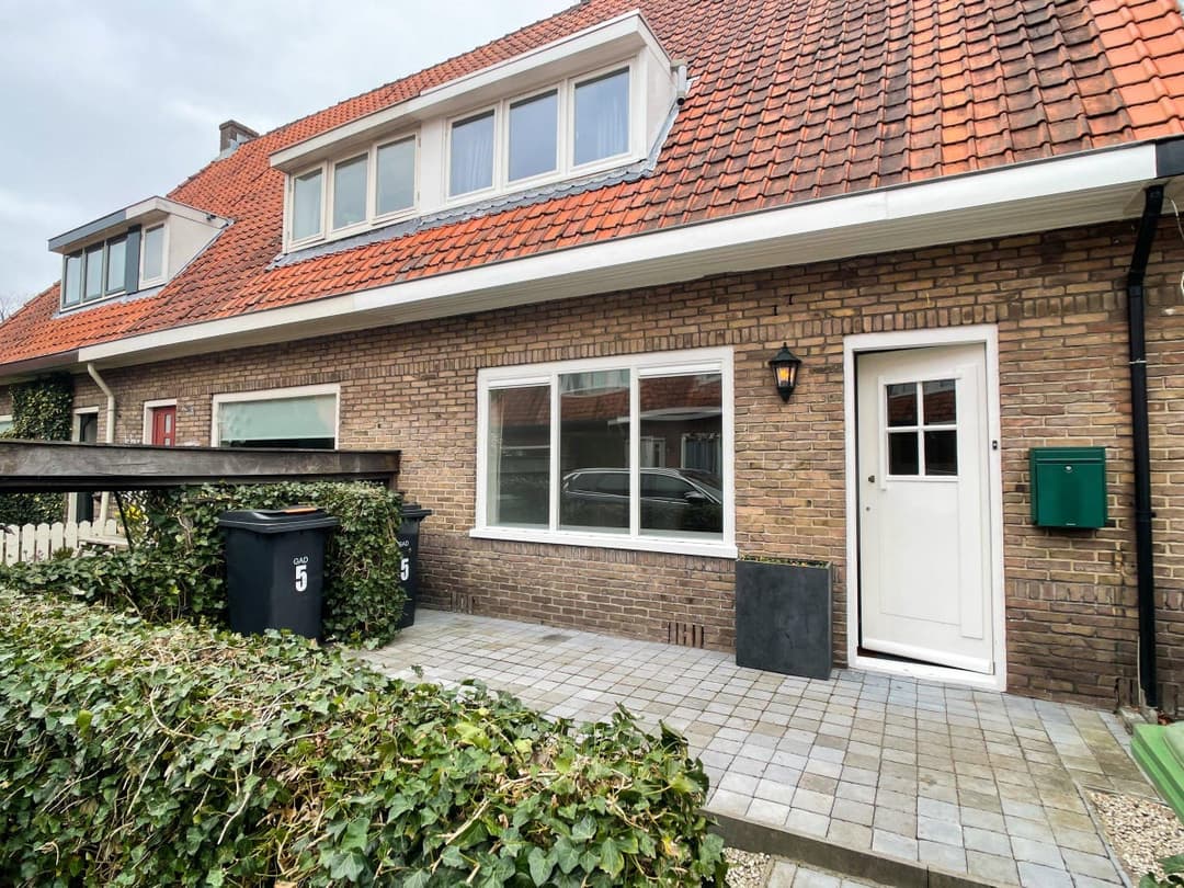 House Van Hoornstraat, Hilversum - For Rent