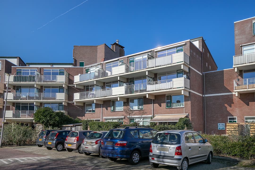 Apartment Rozemarijntuin 111, Leiderdorp - For Rent