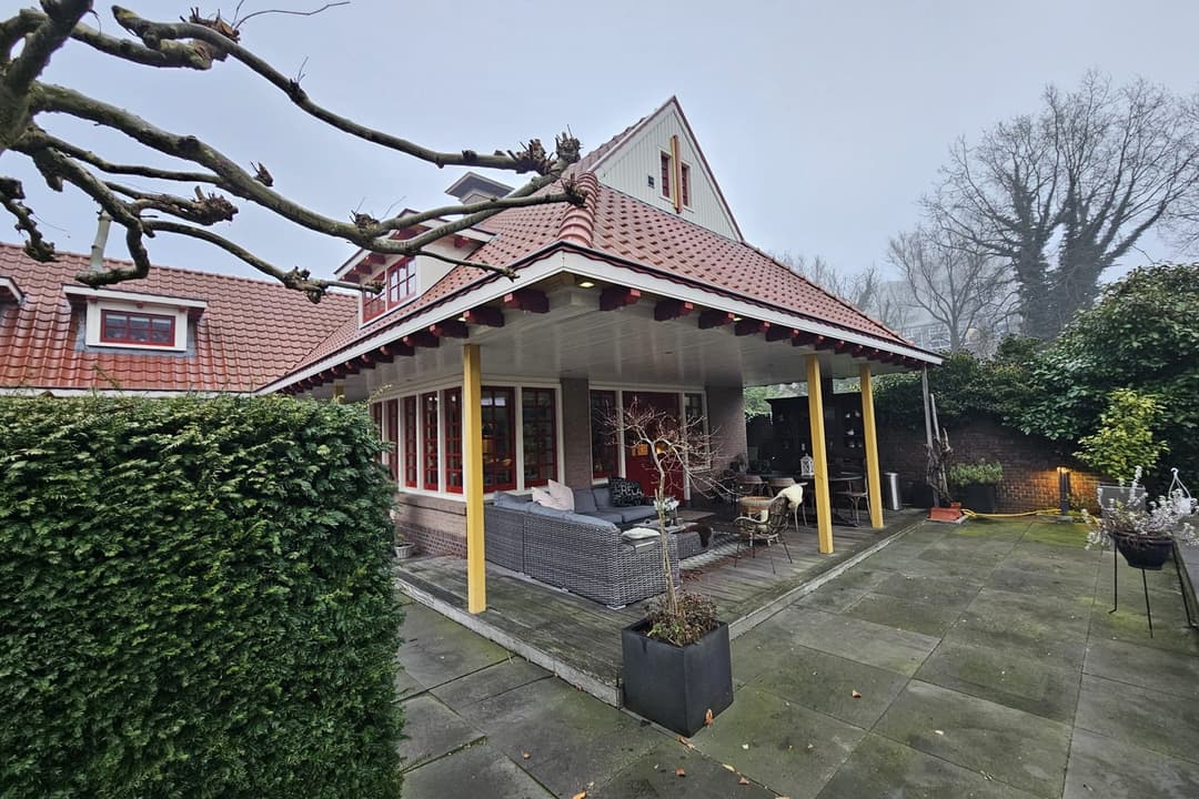 Maison Luxueuse Stationsstraat, Emmen - À Louer