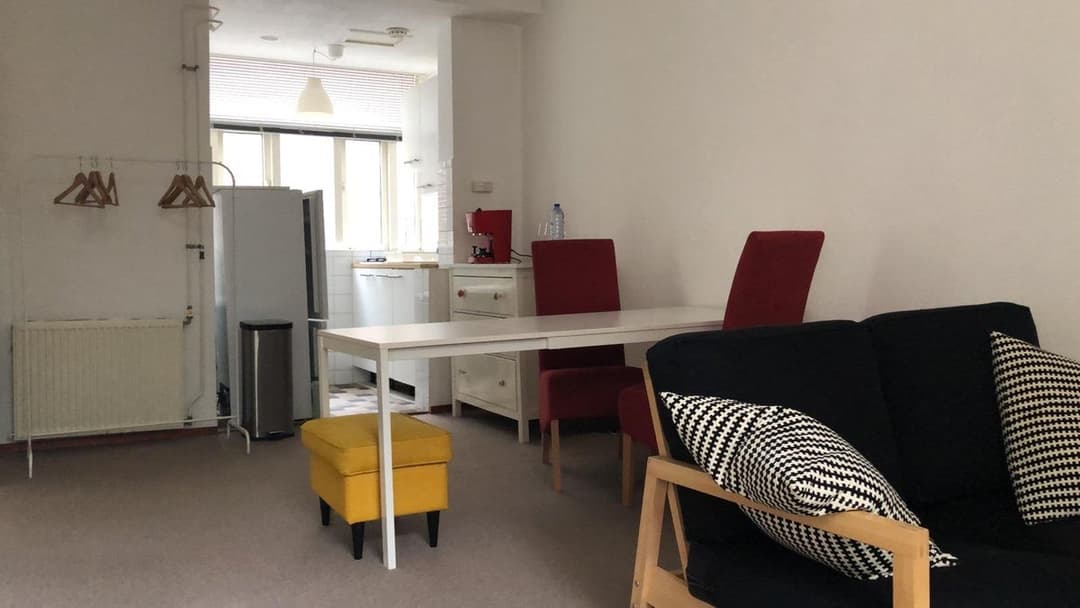 Flat Wagenstraat, Den Haag - For Rent