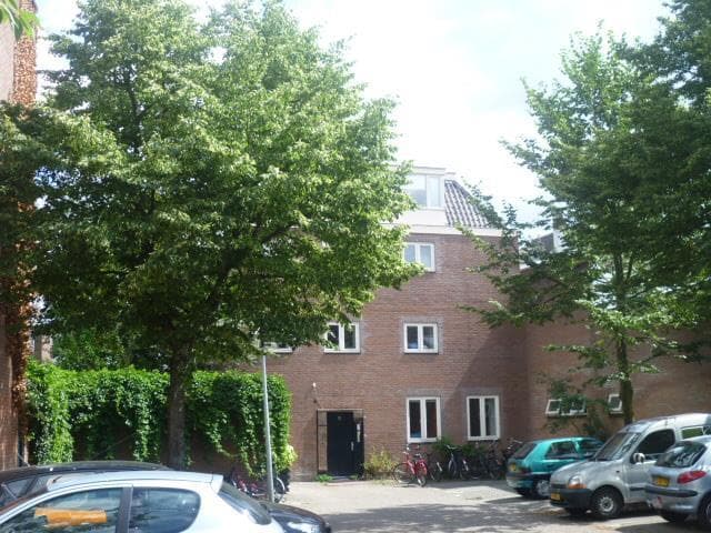 Unfurnished Room St.-Janshovenstraat, Utrecht - For Rent