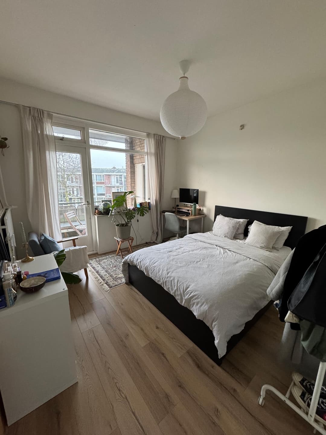 Unfurnished Room for Rent - Koningin Julianalaan, Voorburg