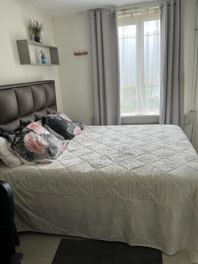 Furnished Room for Rent - Bulgarijepad, Haarlem