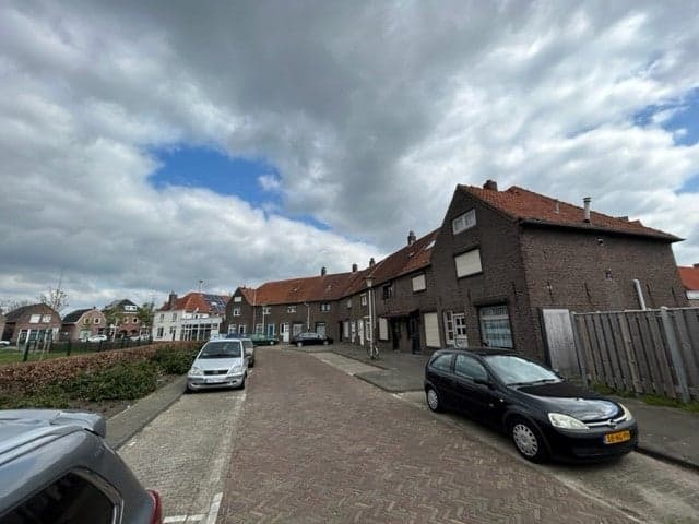 House Guljéstraat, Helmond - For Rent