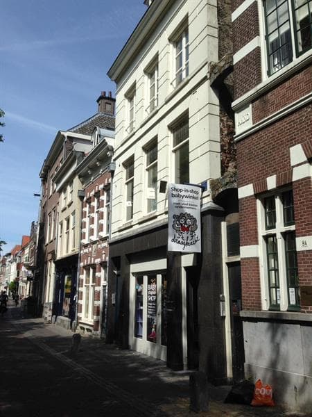 Unfurnished Apartment Oudegracht, Utrecht - For Rent