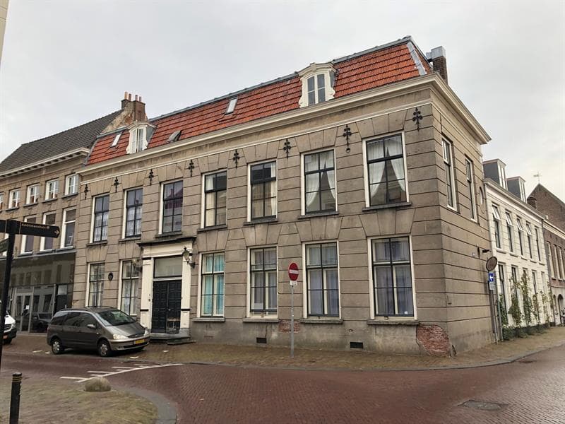 Unfurnished Apartment Hoogeinde, Tiel - For Rent