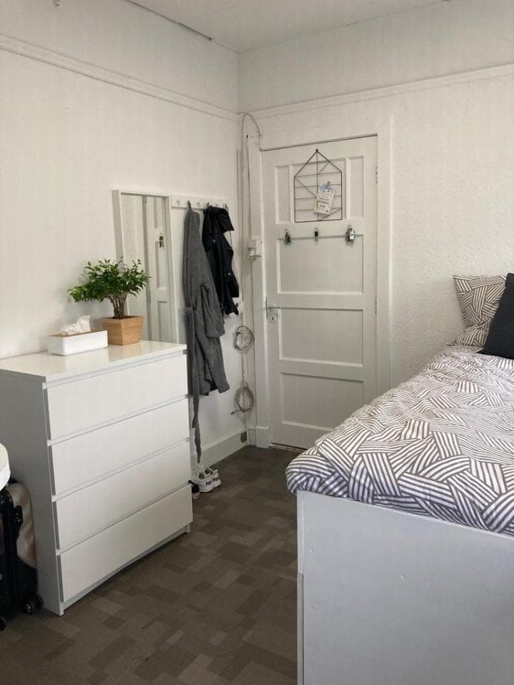 Furnished Room for Rent, Langestraat, Hilversum - €575/month