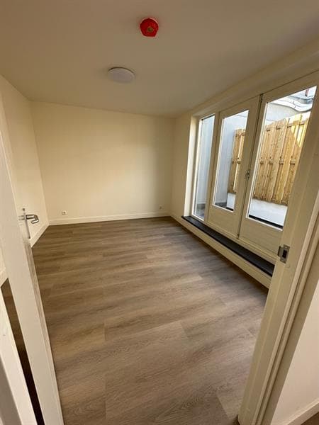 Unfurnished Apartment Vlamingstraat, Den Haag - For Rent