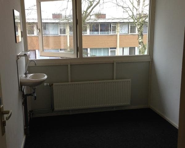 Unfurnished Room for Rent - Fokkingeslag, Emmen