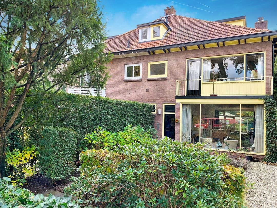 House Bussumergrintweg, Hilversum - For Rent