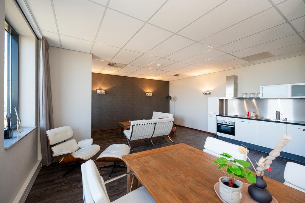 Appartement Eschertoren 6C, Leiden - À Louer