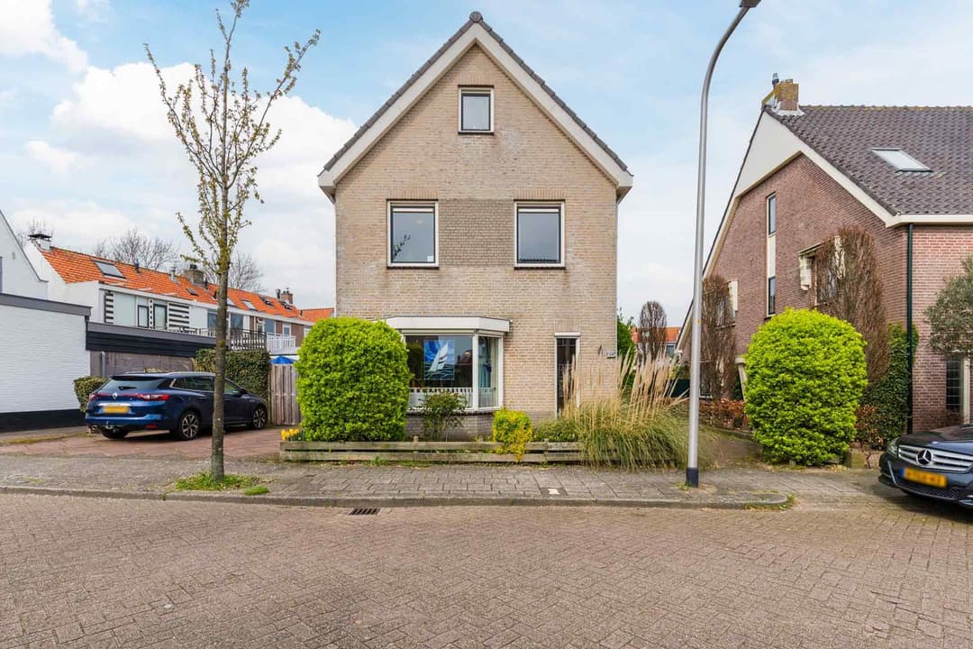 Casa independiente J. van der Perkstraat 152, Katwijk - En alquiler