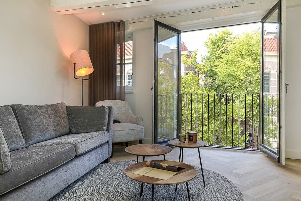 Flat Nieuwezijds Voorburgwal, Amsterdam - For Rent