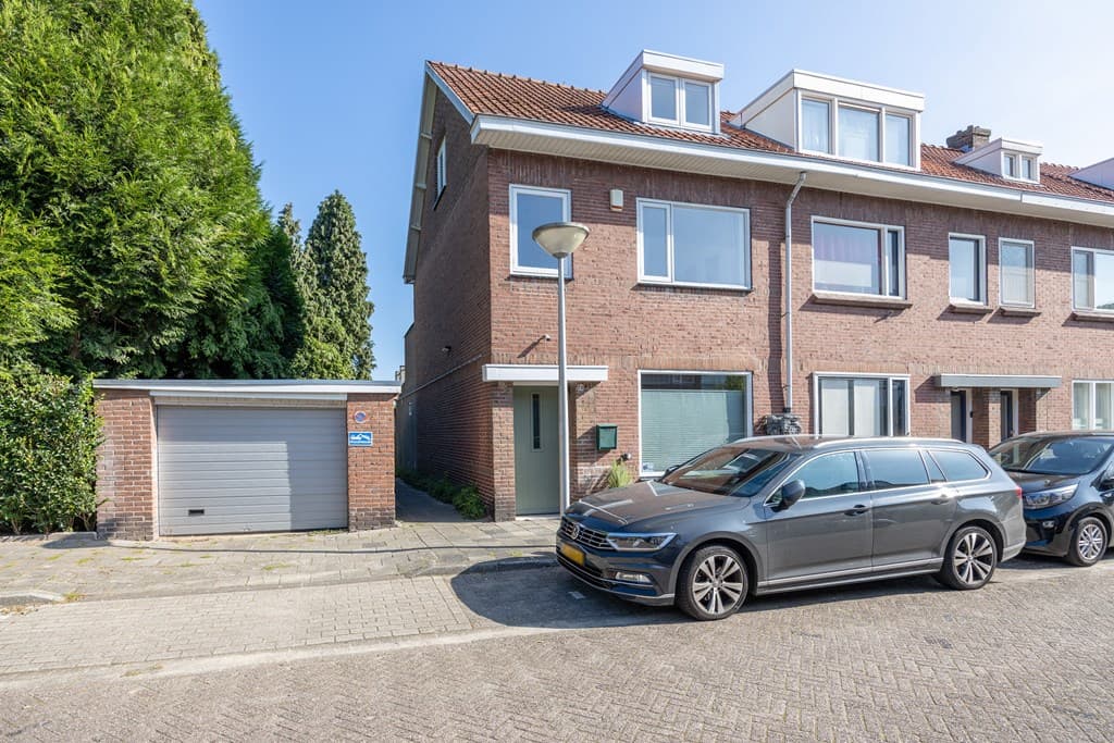 Maison à louer Hyacinthstraat, Eindhoven - 2250 € p/m