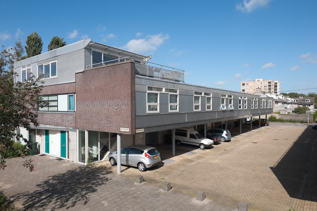 Family House Argusvlinder 16, Diemen - For Rent