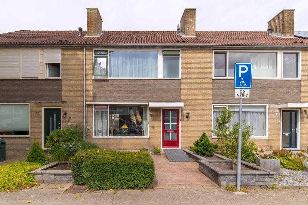 Tussenwoning Golf van Riga, Veendam - Te Huur