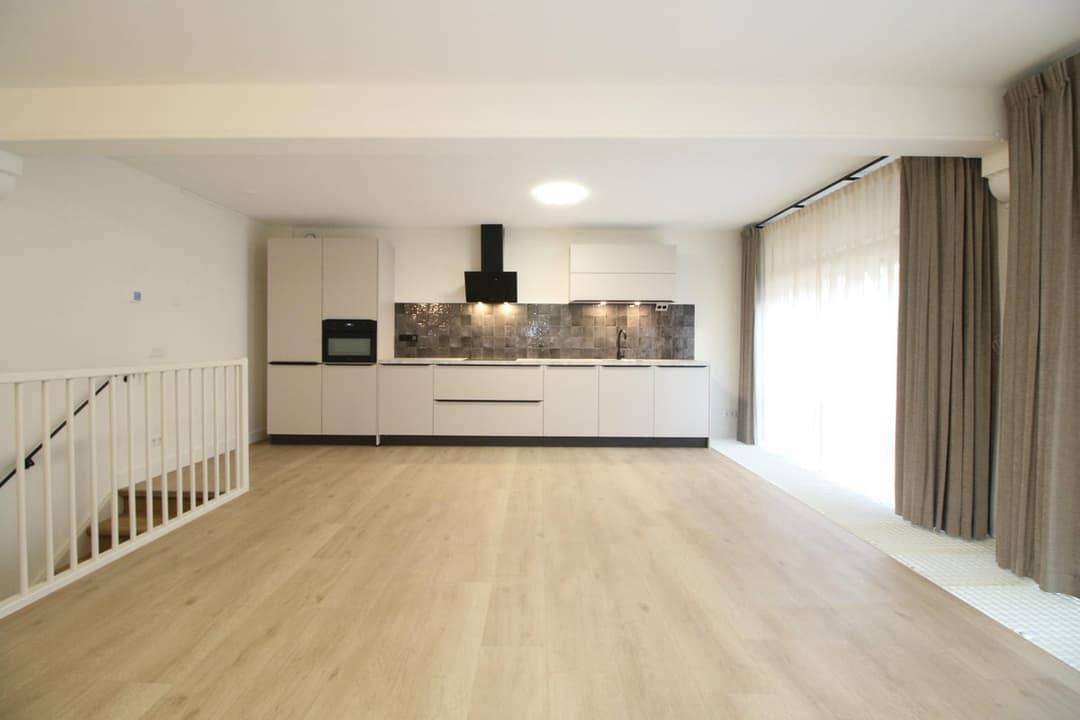 Flat Singel, Dordrecht - Te Huur