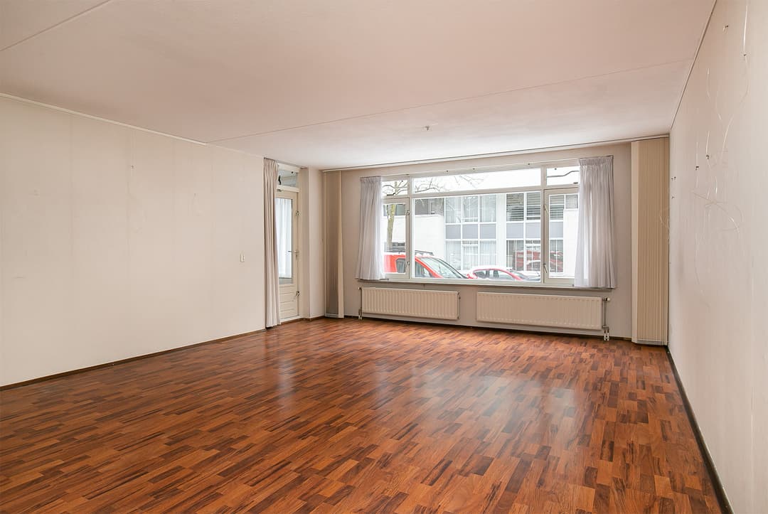 Apartment Schoolstraat 211, Tilburg - For Rent