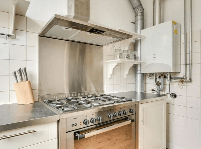 5-Room Apartment Adrien Mildersstraat, Rotterdam - For Rent