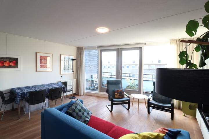 3-Bedroom Apartment De Kempenaerstraat, Amsterdam - For Rent