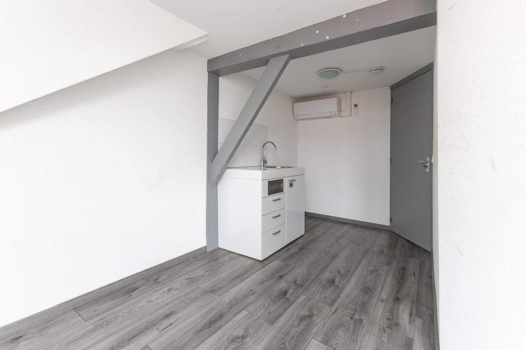 Kamer Enschotsestraat, Tilburg - Te Huur