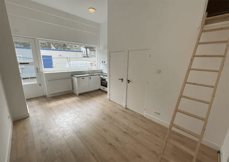 Apartment Pleinweg, Rotterdam - For Rent