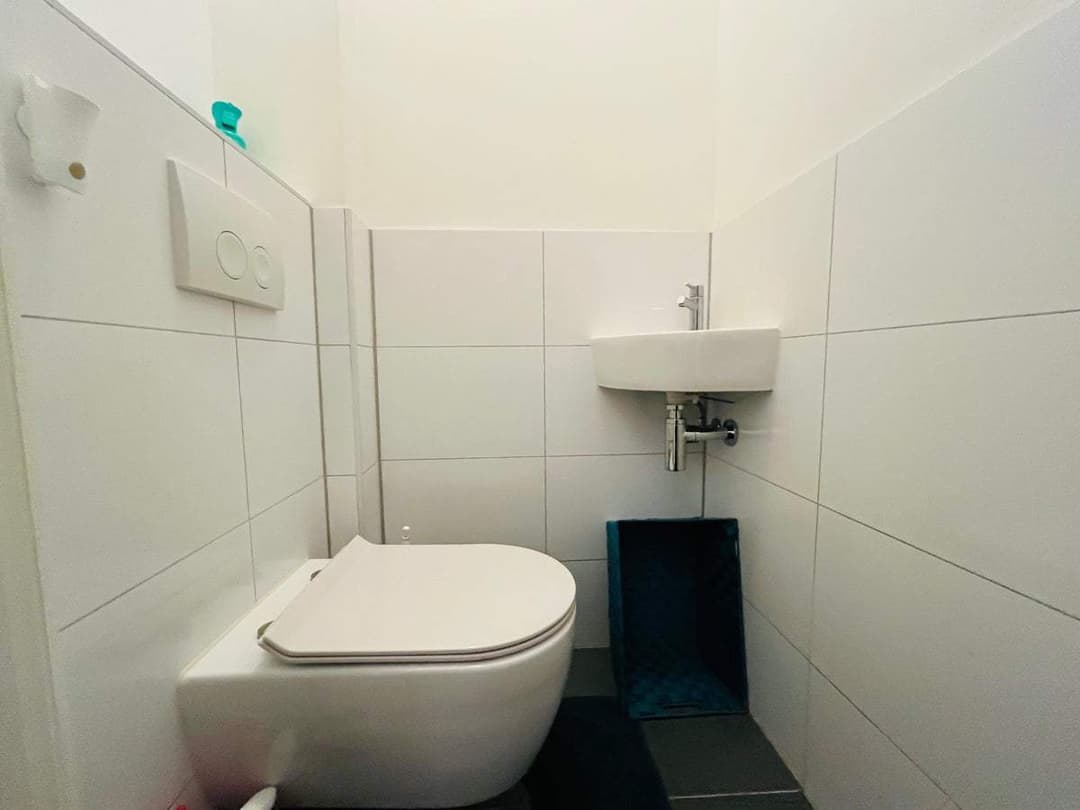 Studio Verschoorstraat 68 A02, Rotterdam - For Rent