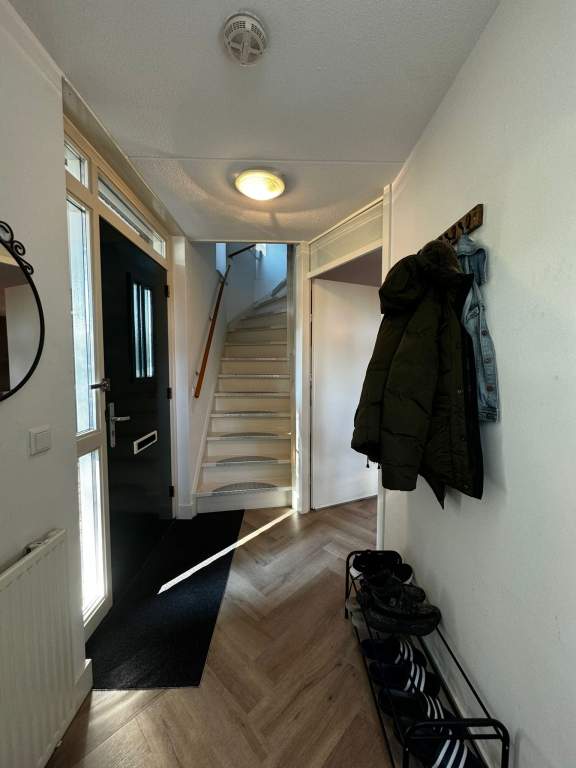 Corner House with Driveway, Carport, Garage, and Large Backyard in Sterappel, Asten - For Rent