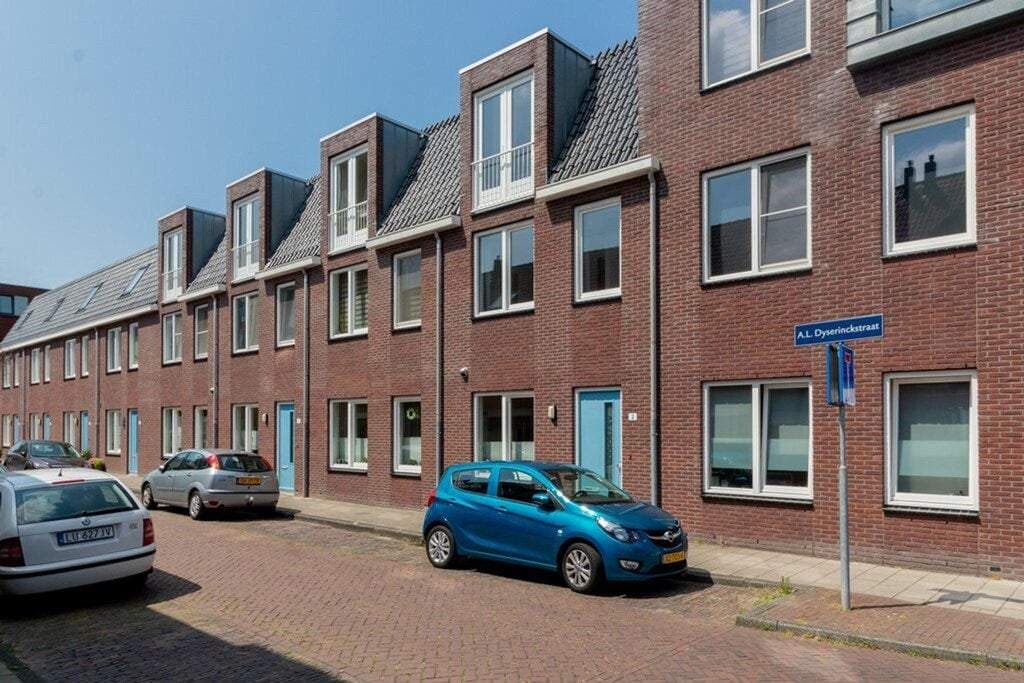 Flat Van der Hulststraat, Haarlem - For Rent