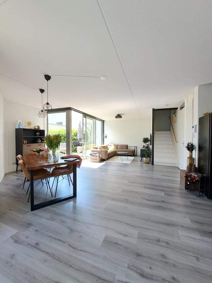 Appartement-maisonette de 2 pièces au Stadhuisplein, Almere Centrum - À louer