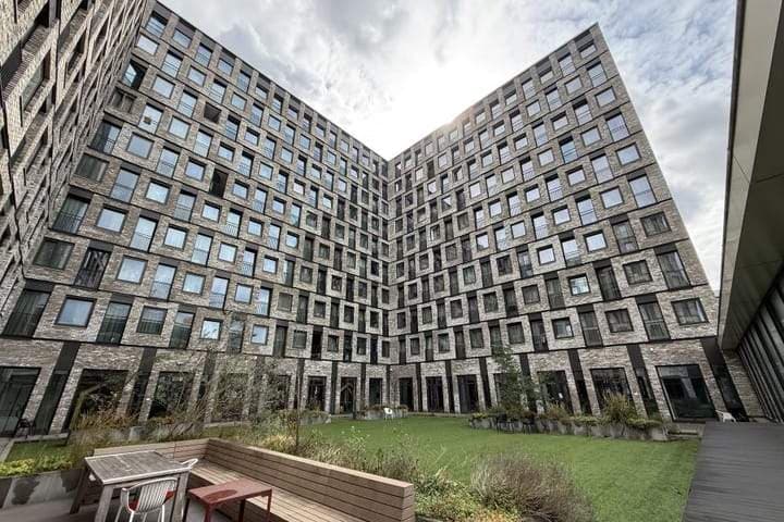 Studio Apartment Elizabeth Cady Stantonplein, Amsterdam - For Rent