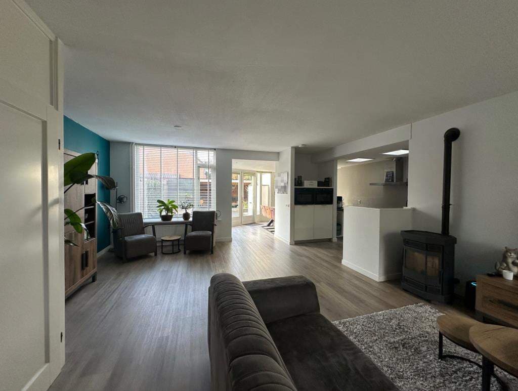 Casa adosada espaciosa en Ugchelen, Apeldoorn - En alquiler