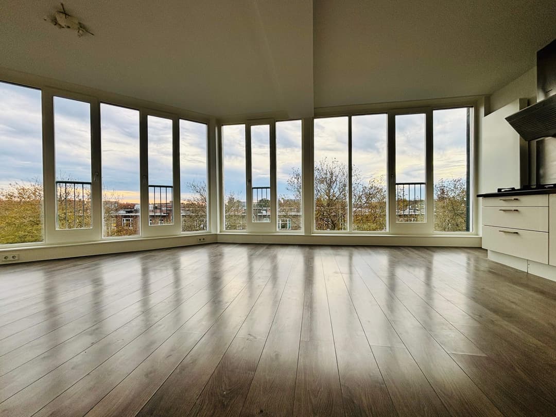 Apartamento de 4 habitaciones en Lunterenstraat, La Haya - alquiler