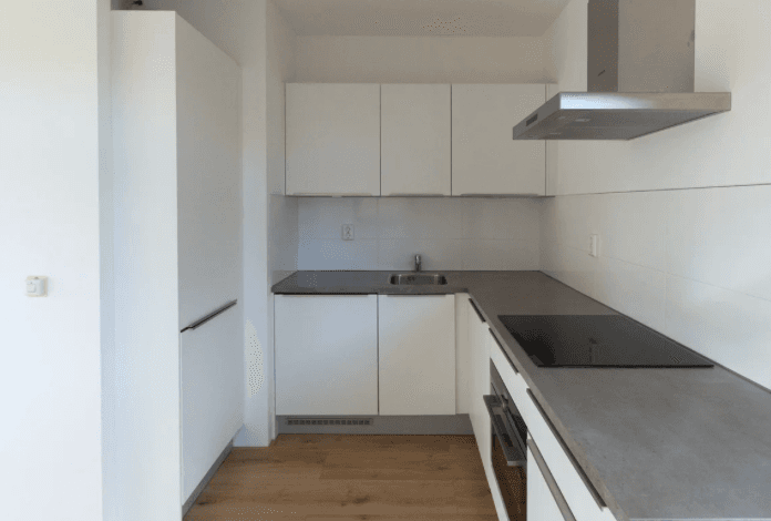 Apartamento de 4 habitaciones en Grienderwaard, Rotterdam - En alquiler