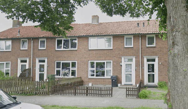 Tussenwoning van Dekemalaan 32, Heerenveen - For Rent