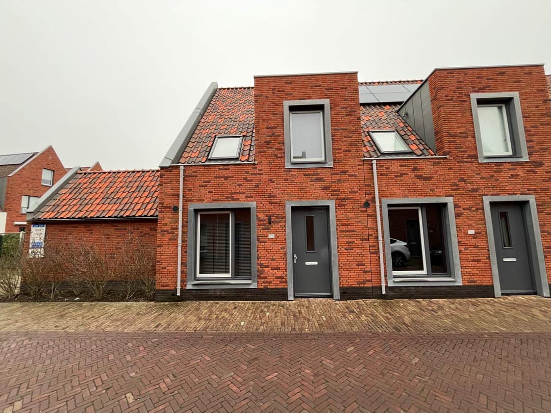 Single-family home d'Aillystraat, Zierikzee - For Rent