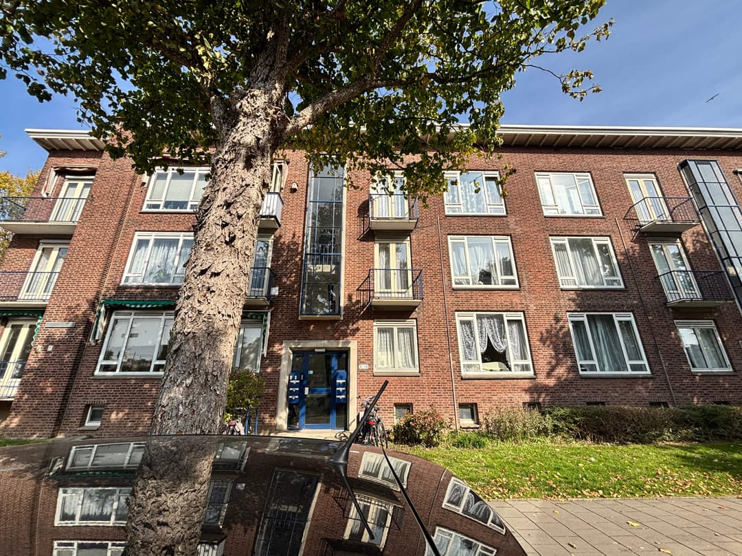 Apartamento de 4 habitaciones De Lannoystraat, La Haya - En alquiler
