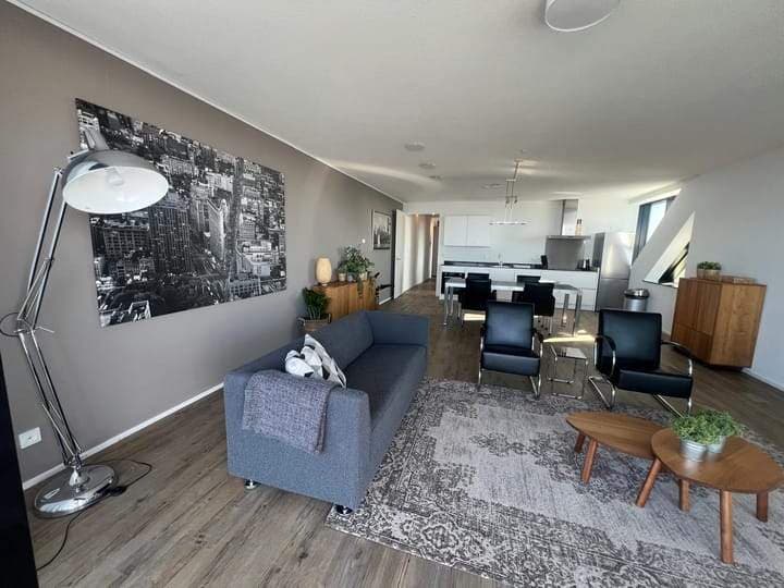 Penthouse-Wohnung Anna van Buerenplein, Den Haag - Zur Miete